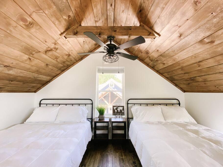 شقة Modern Smoky Mountain Tiny House بيدجن فورج المظهر الخارجي الصورة